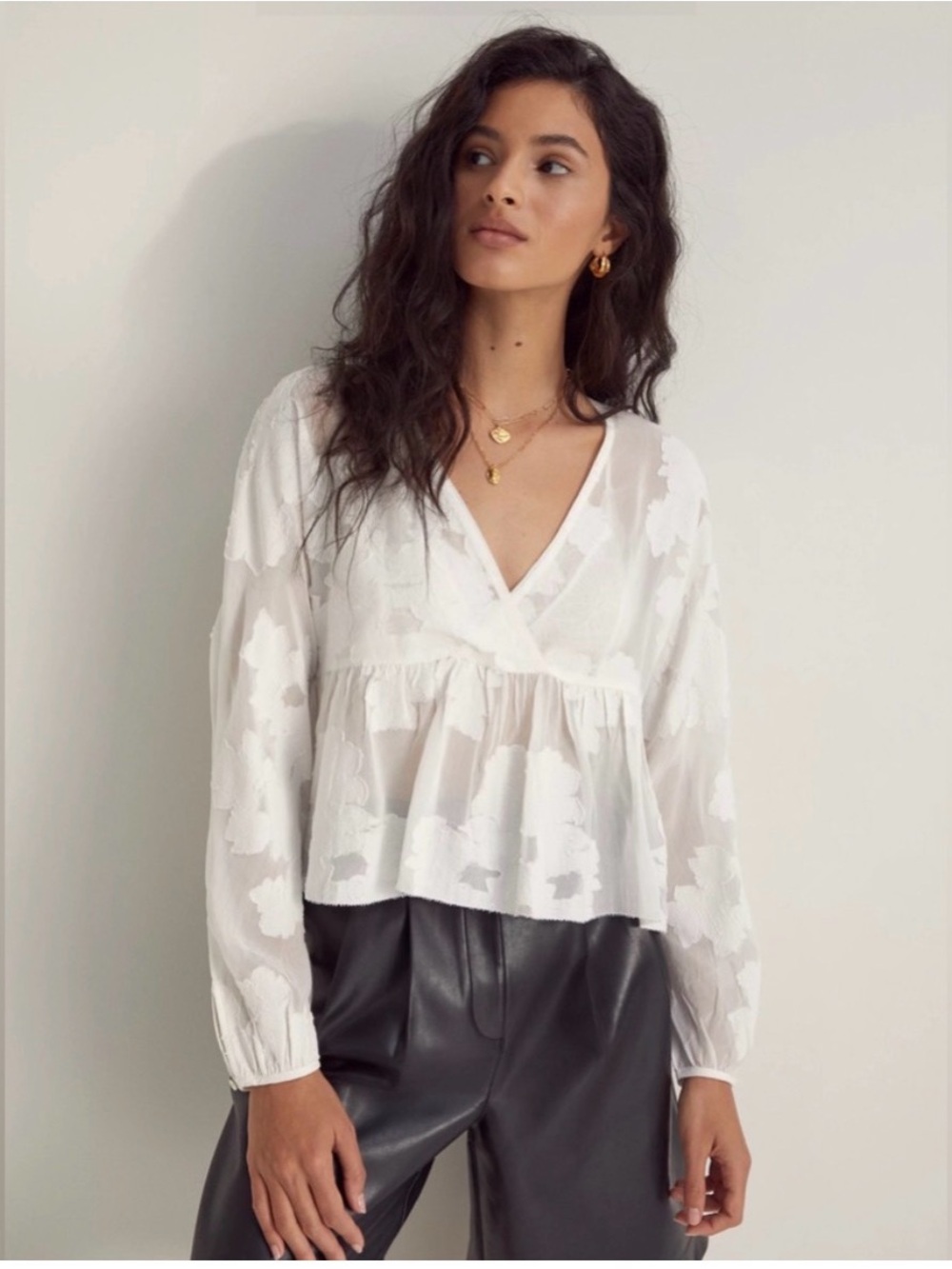 Aritzia Wilfred White Floral Textured Peplum Blouse size S